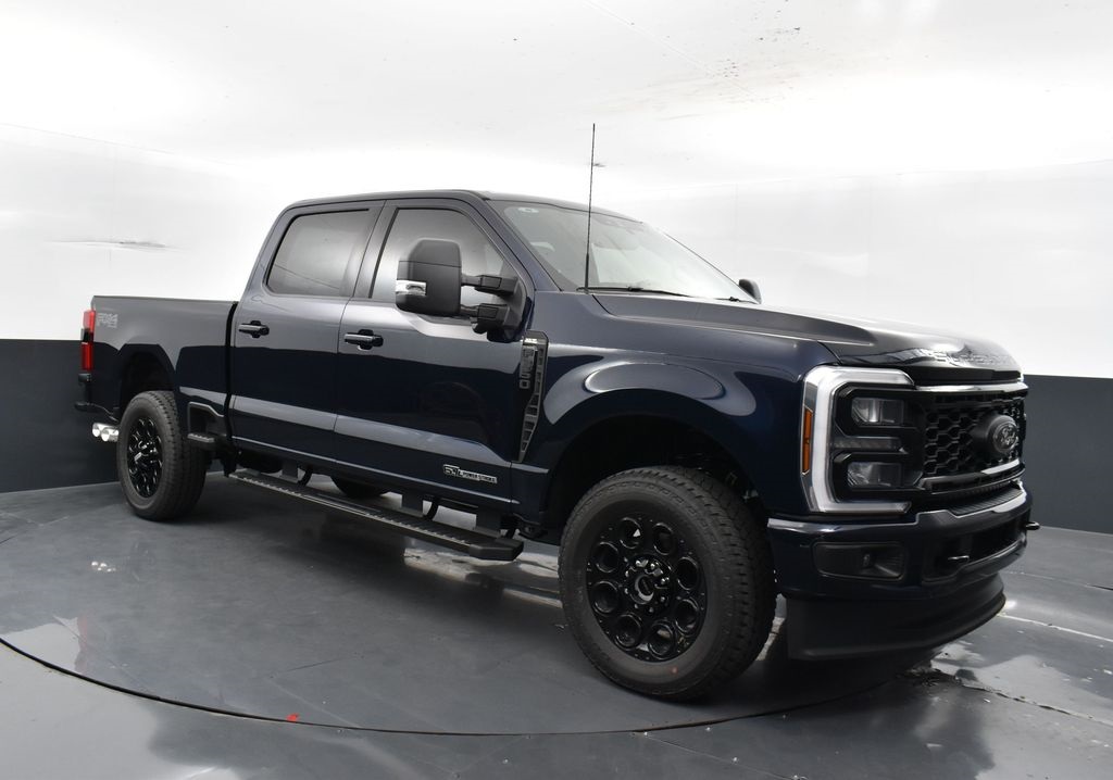 2025 Ford F-350 XLT Image 11 of 43