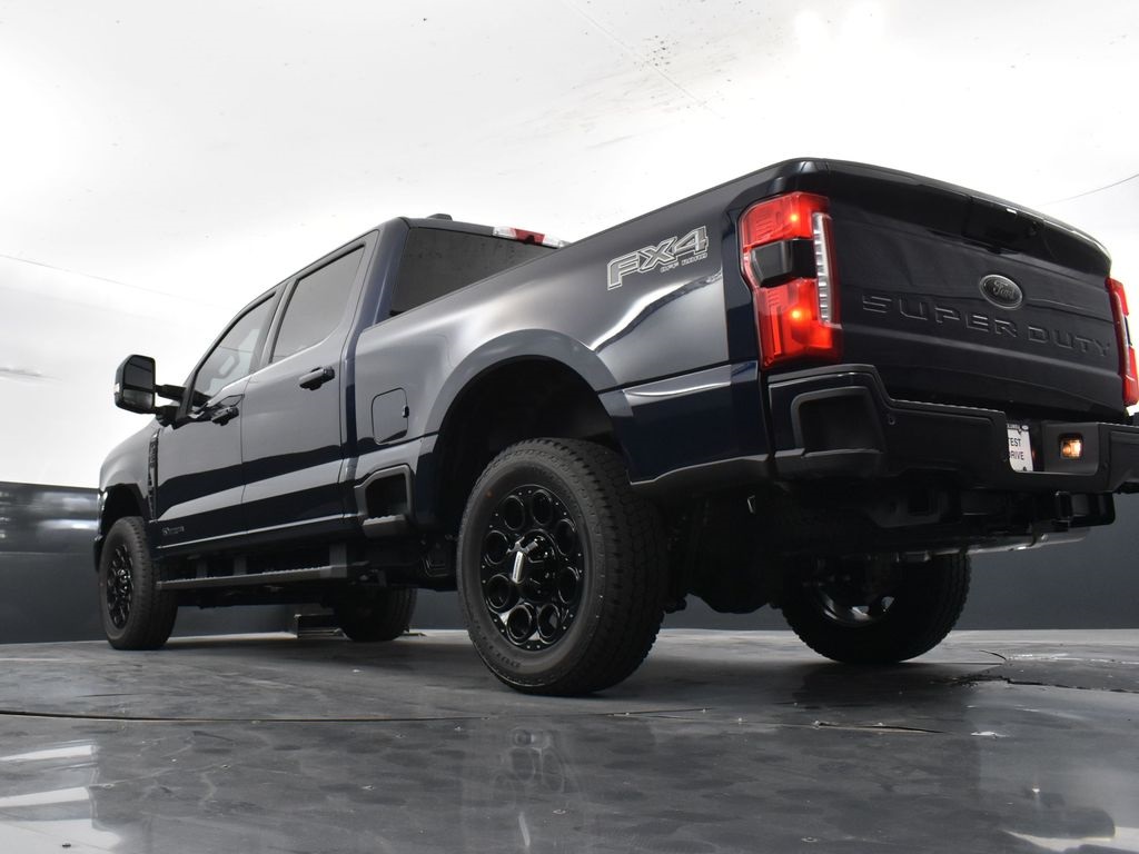 2025 Ford F-350 XLT Image 27 of 43