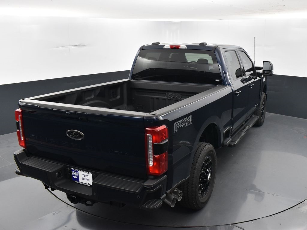2025 Ford F-350 XLT Image 19 of 43