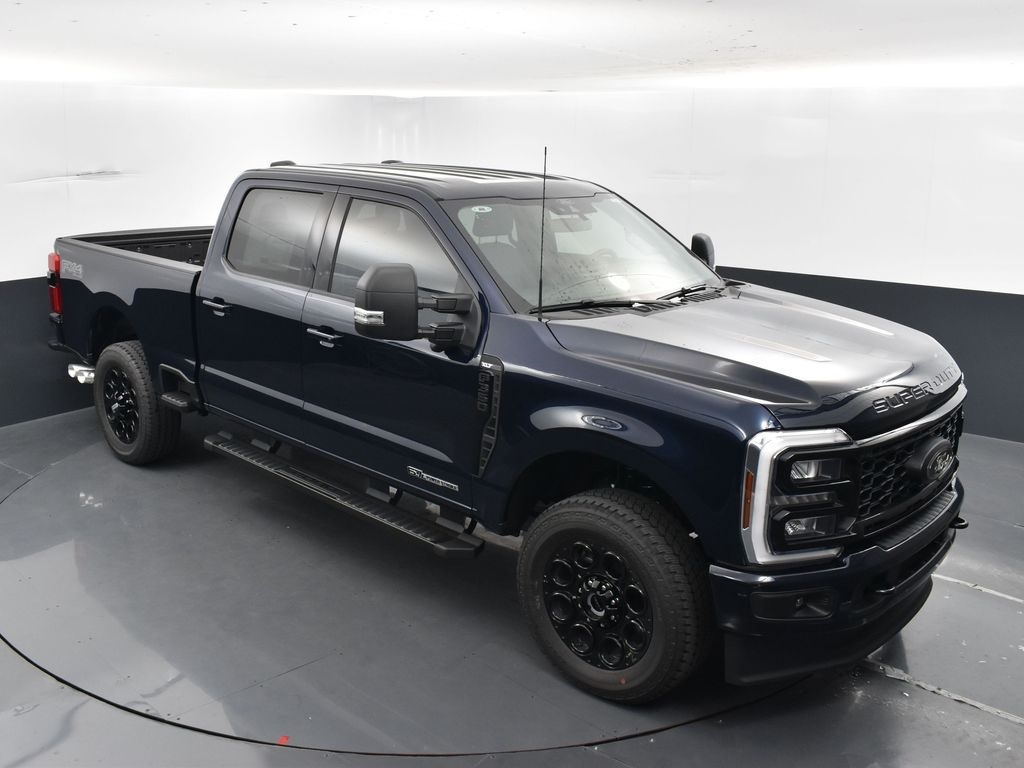2025 Ford F-350 XLT Image 9 of 43