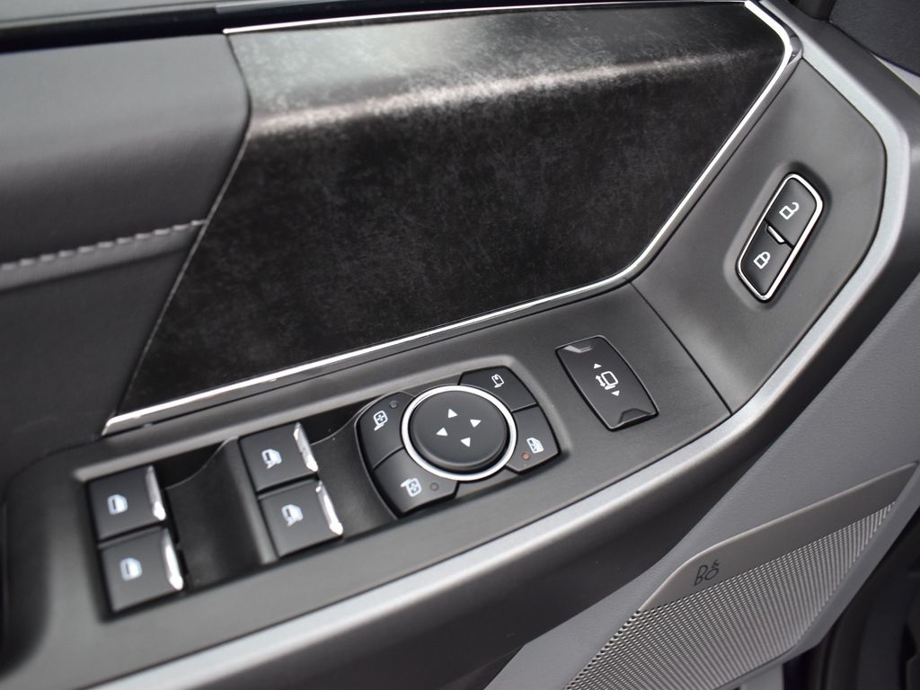 2025 Ford F-350 XLT Image 41 of 43