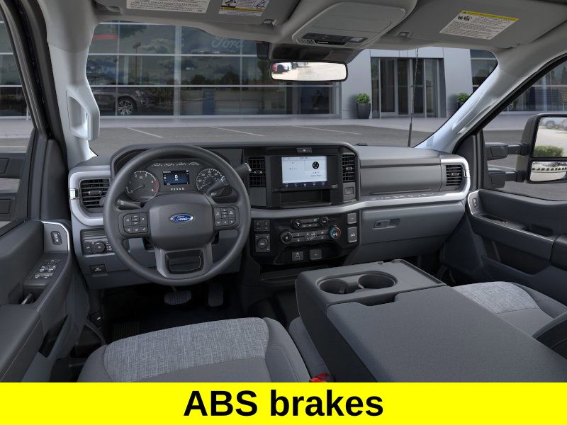 Vehicle image 13 of 23