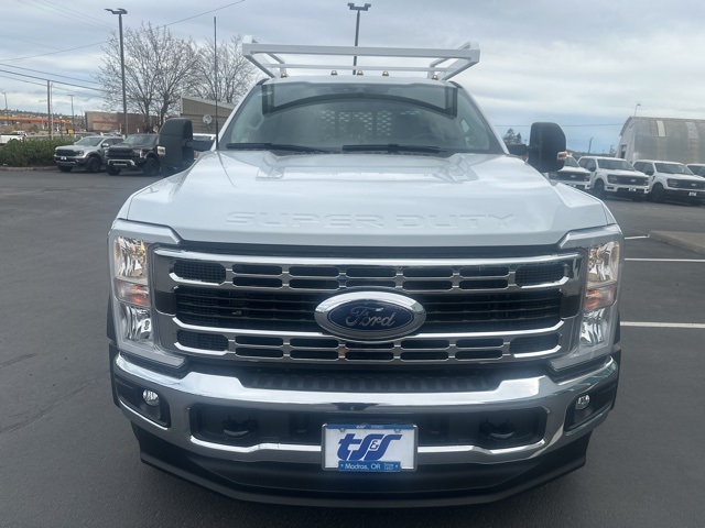 Vehicle image 2 of 48