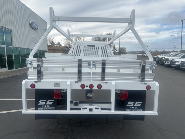 Vehicle image 17 of 48