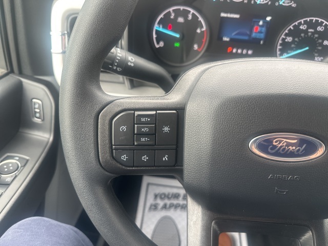 Vehicle image 36 of 48