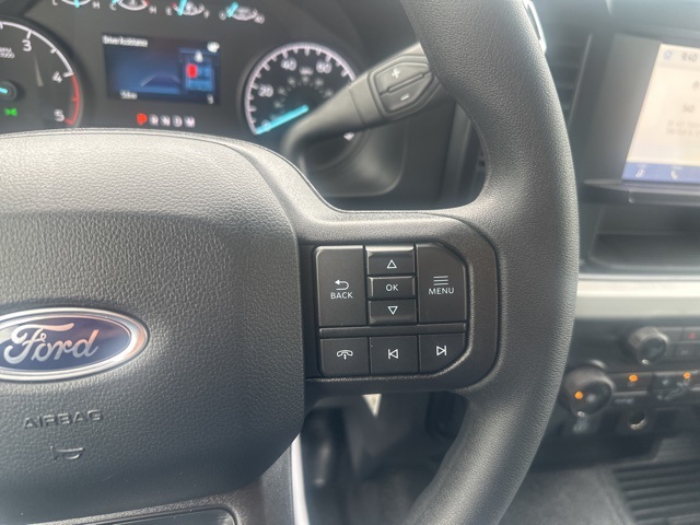 Vehicle image 37 of 48