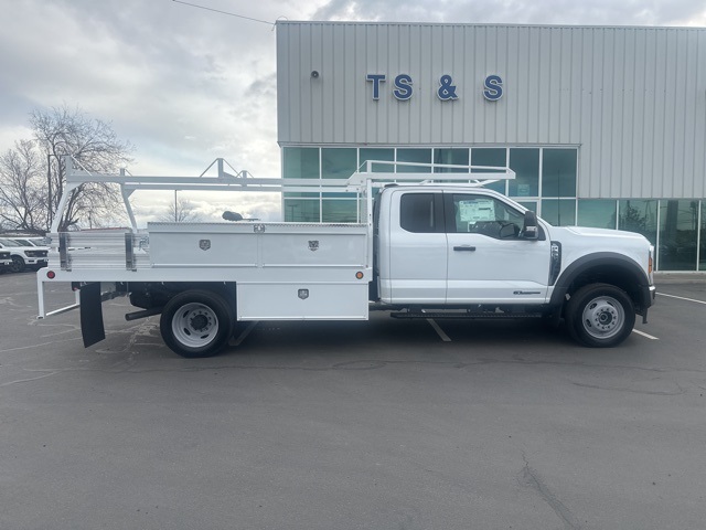 Vehicle image 6 of 48