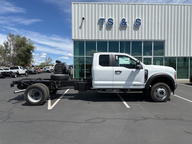 Vehicle image 5 of 44