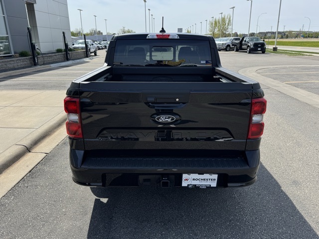 Vehicle image 6 of 44