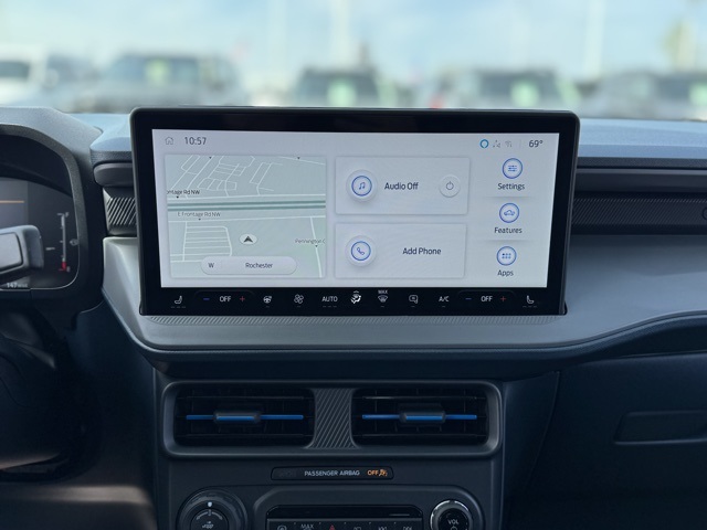 Vehicle image 8 of 44