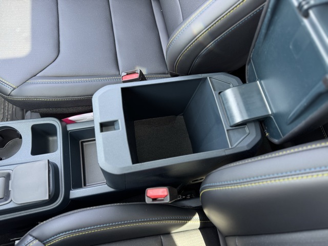 Vehicle image 18 of 44