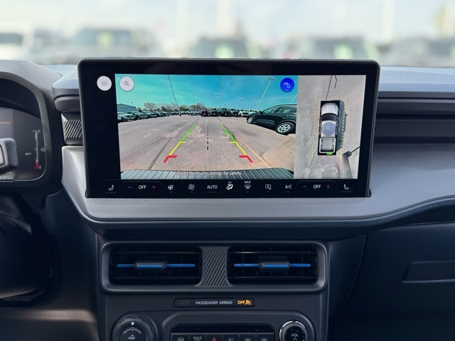 Vehicle image 9 of 44