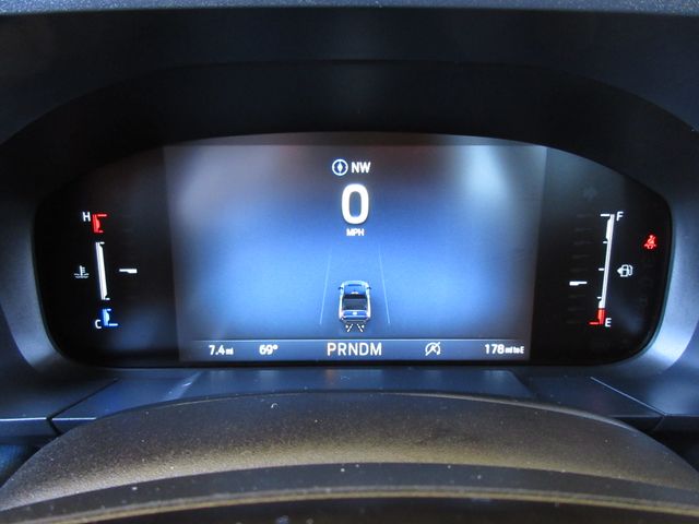 Vehicle image 17 of 27