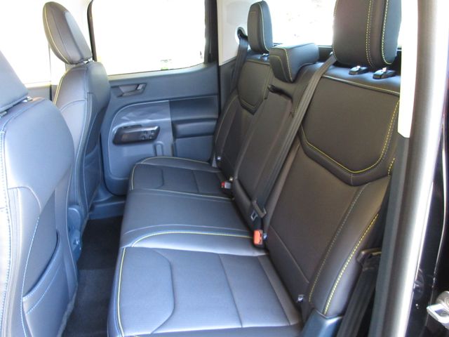 Vehicle image 11 of 27