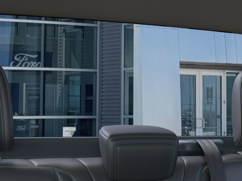Vehicle image 21 of 23