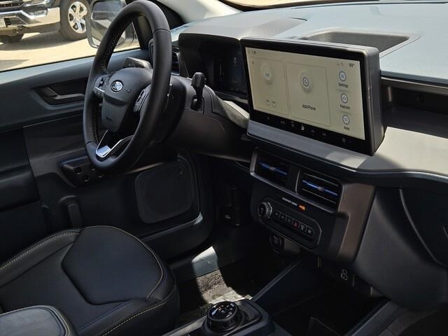 Vehicle image 10 of 21