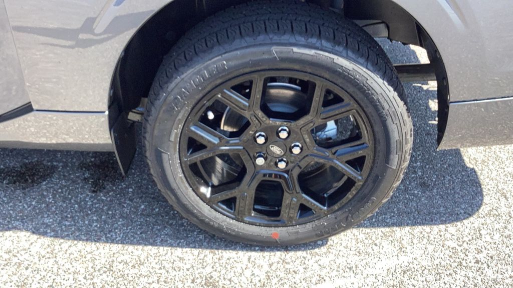 2025 Ford Maverick Lobo Standard Image 10 of 26