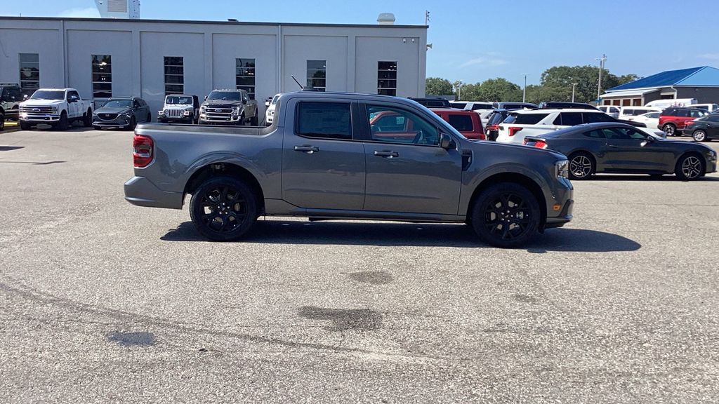 2025 Ford Maverick Lobo Standard Image 4 of 26