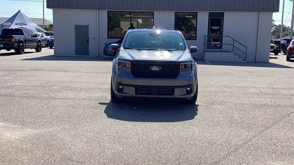 2025 Ford Maverick Lobo Standard Image 2 of 26