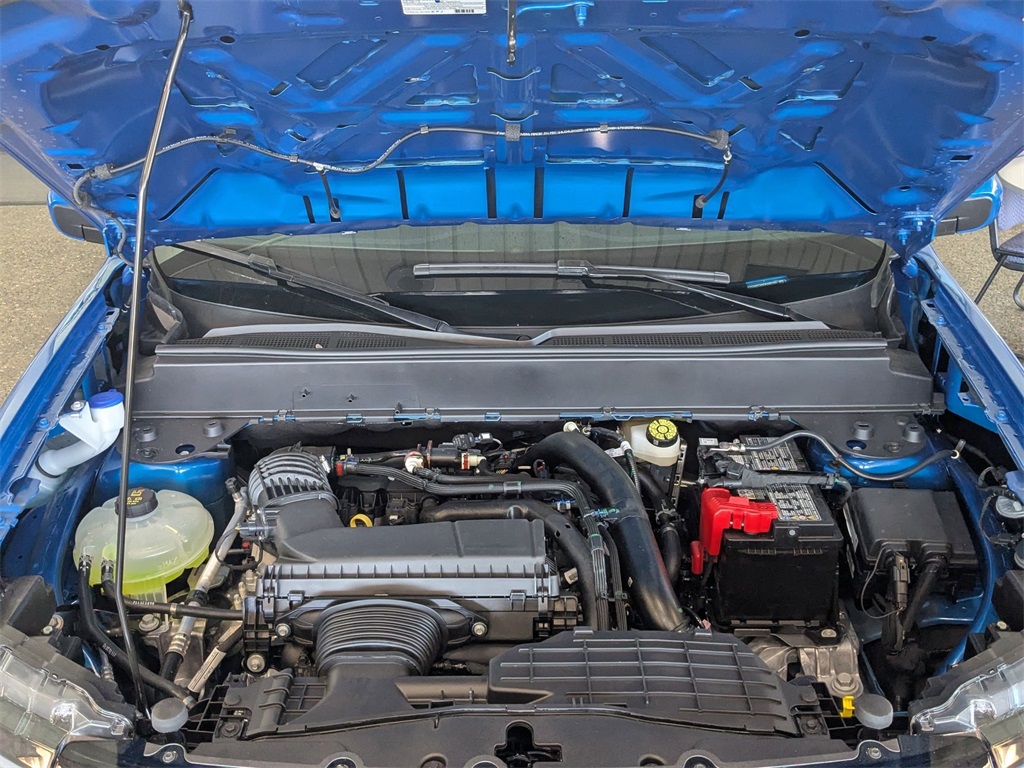 Vehicle image 19 of 24