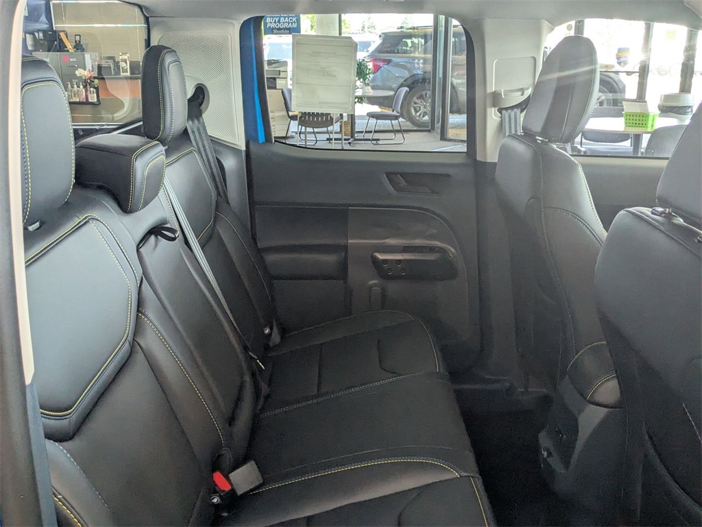 Vehicle image 16 of 24