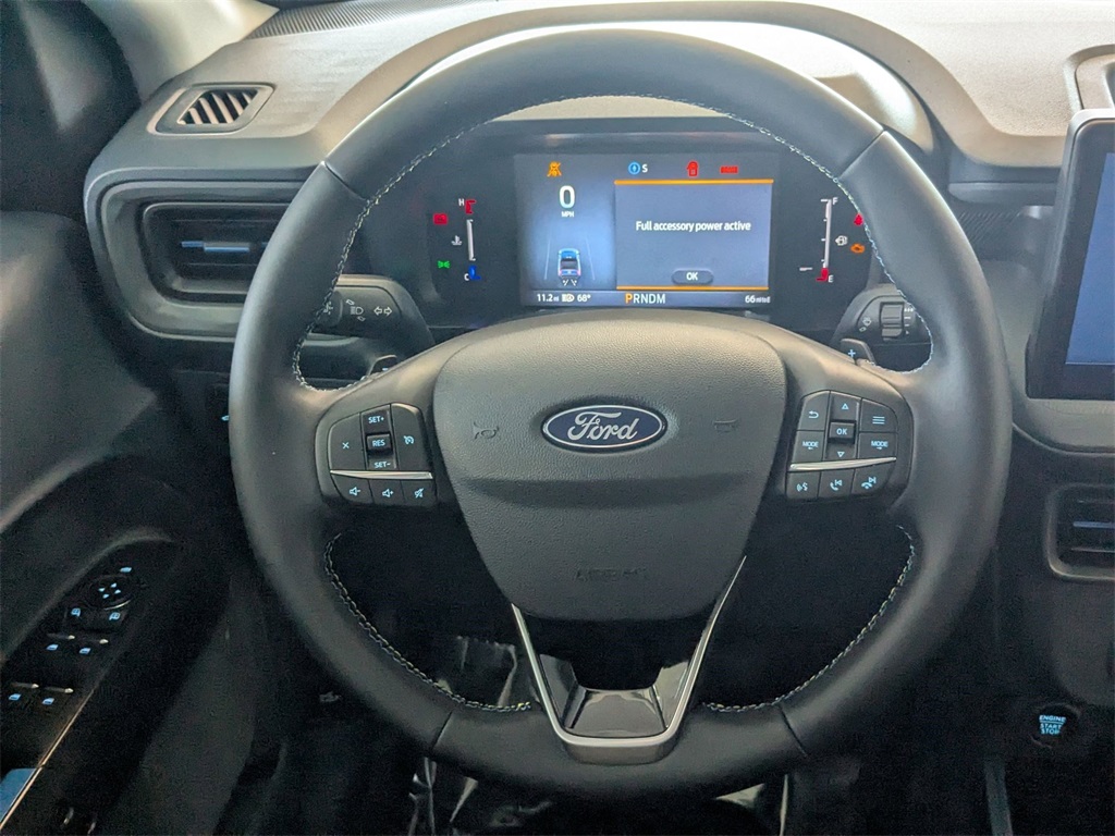 Vehicle image 8 of 24