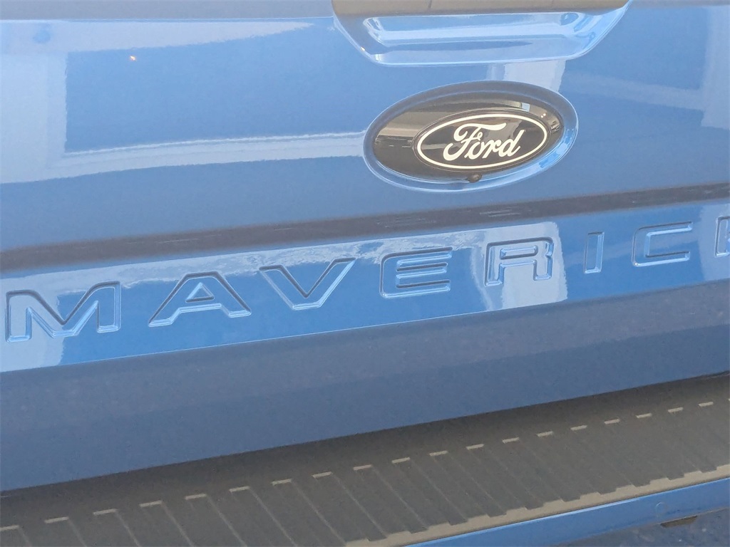Vehicle image 21 of 24