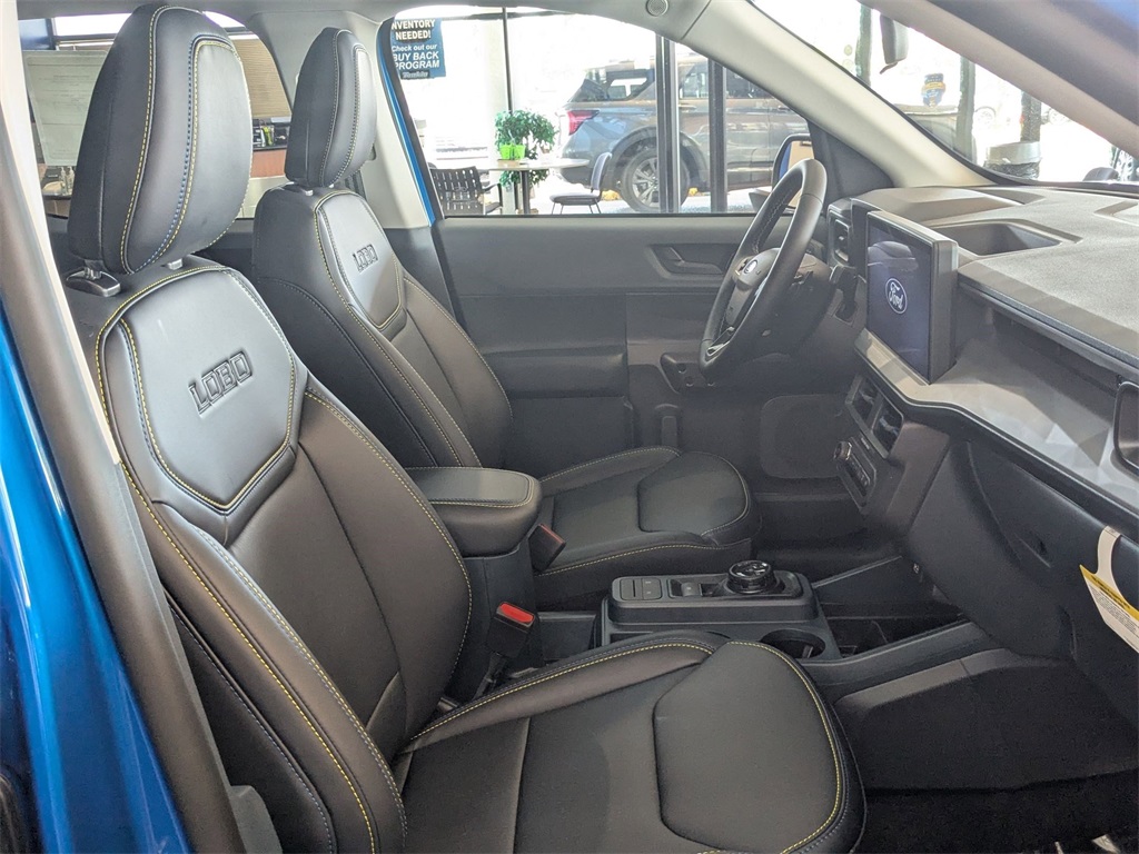 Vehicle image 17 of 24