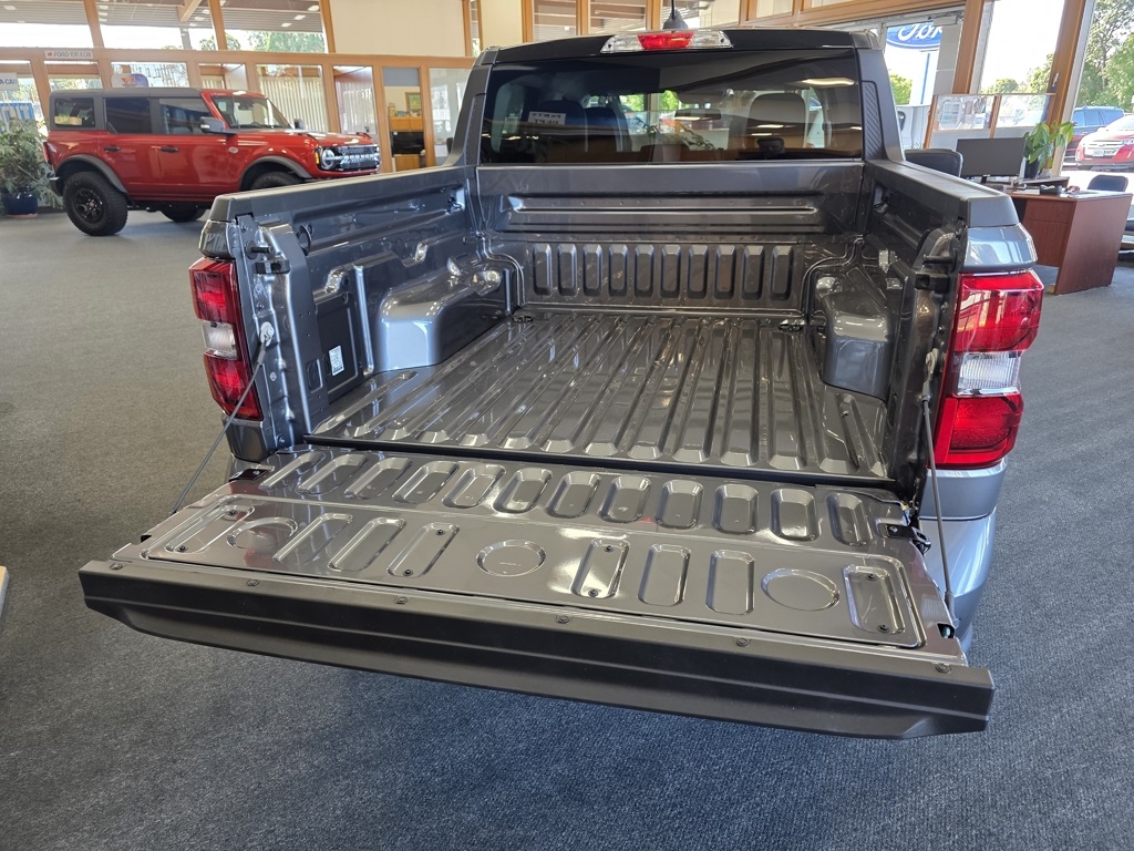 Vehicle image 12 of 27
