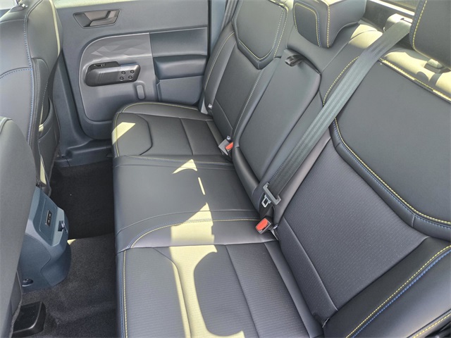 Vehicle image 4 of 11