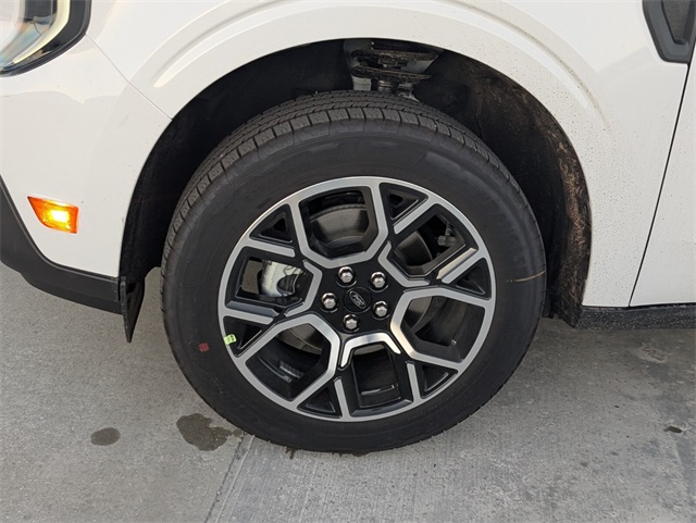 2025 Ford Maverick Lariat Image 6 of 16