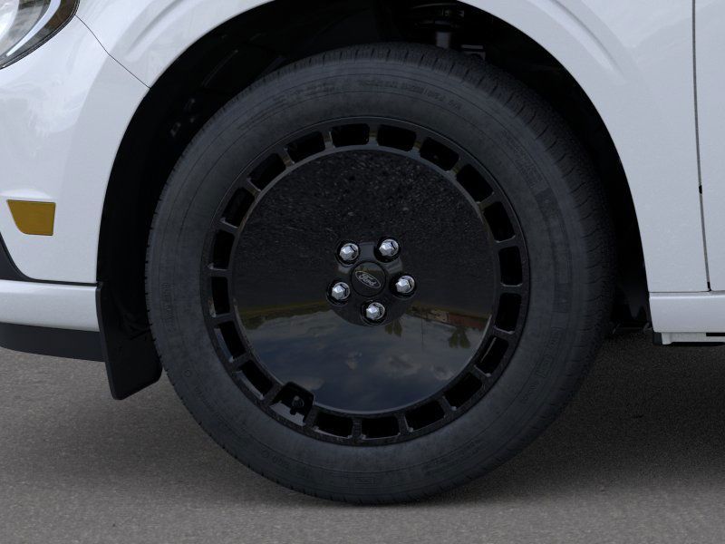 Vehicle image 9 of 24