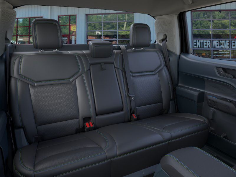 Vehicle image 11 of 24