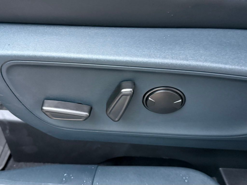 2025 Ford Maverick Lobo High Image 33 of 53