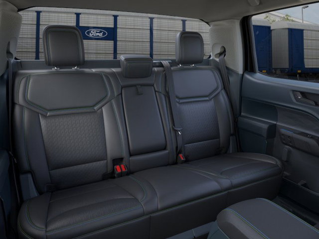 Vehicle image 11 of 24