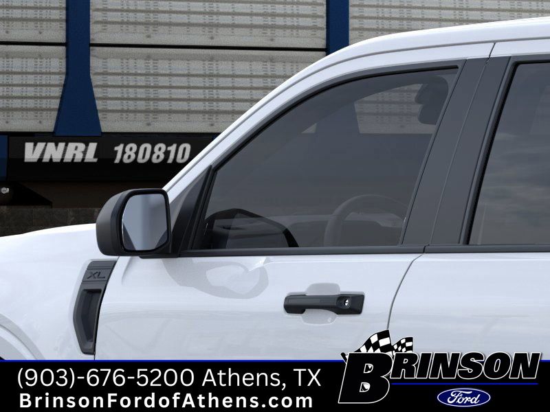 Vehicle image 18 of 24