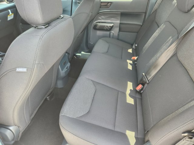 Vehicle image 19 of 21