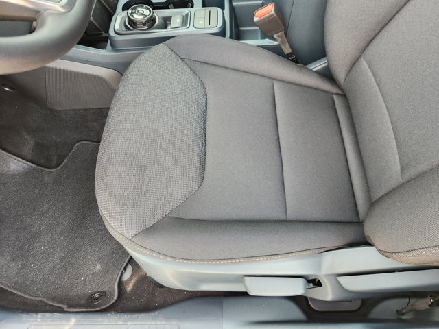 Vehicle image 16 of 21