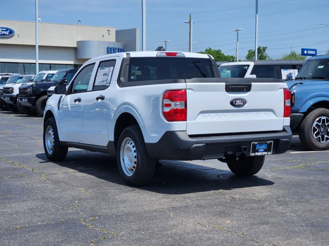 Vehicle image 4 of 21