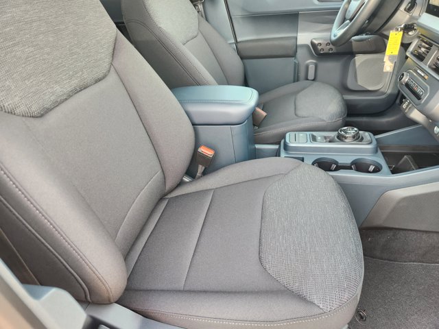 Vehicle image 9 of 21