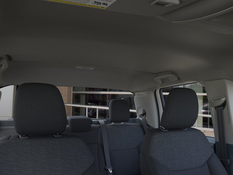 Vehicle image 11 of 39