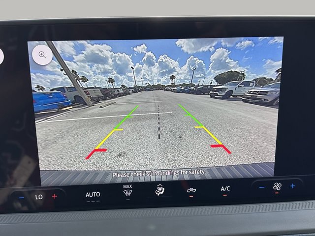 Vehicle image 15 of 30