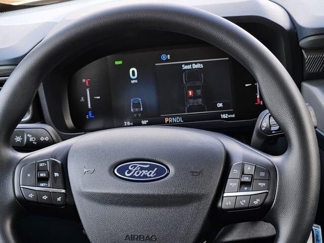 Vehicle image 14 of 21