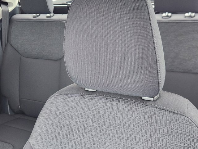 Vehicle image 11 of 21