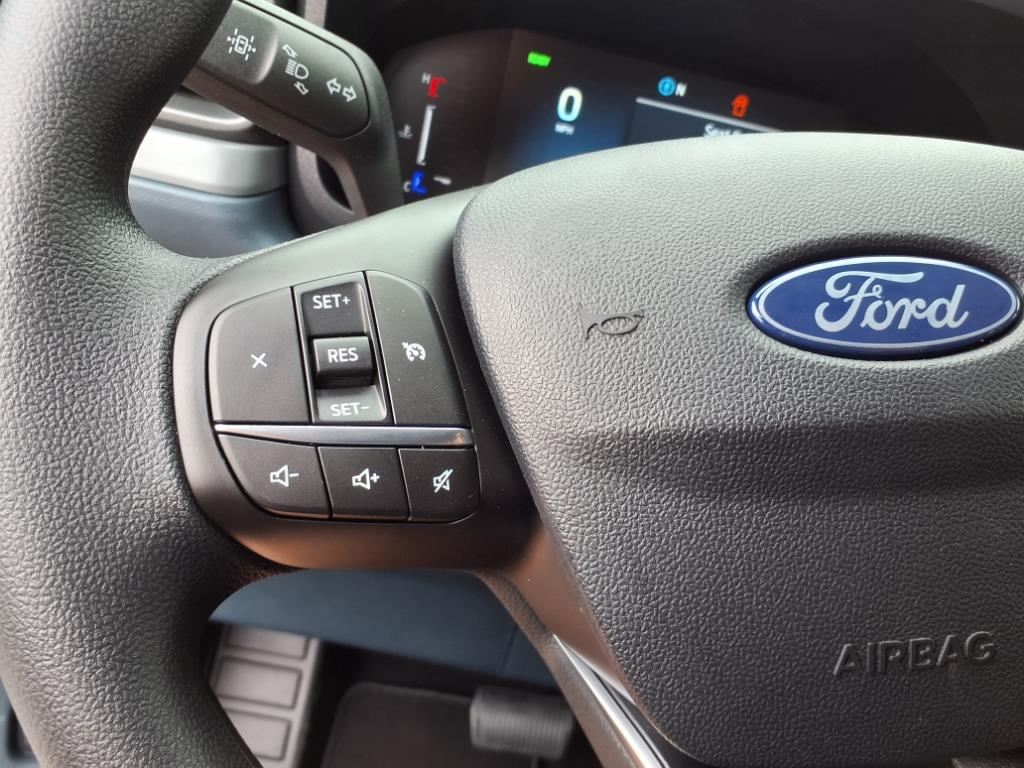 Vehicle image 10 of 19