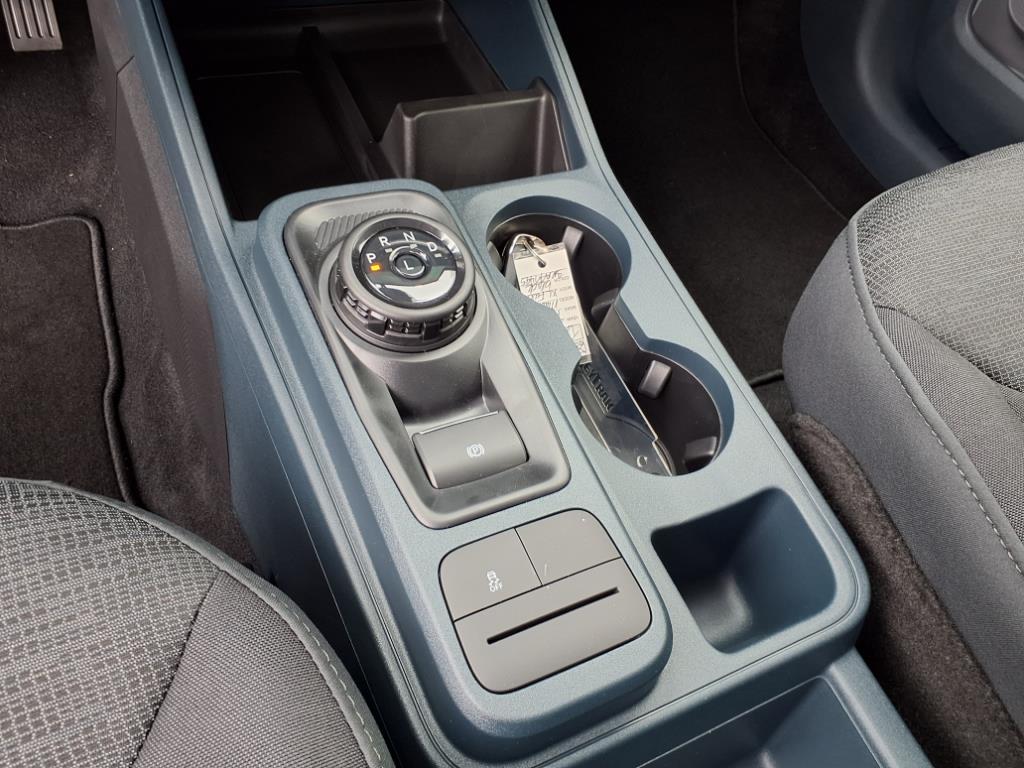 Vehicle image 14 of 19