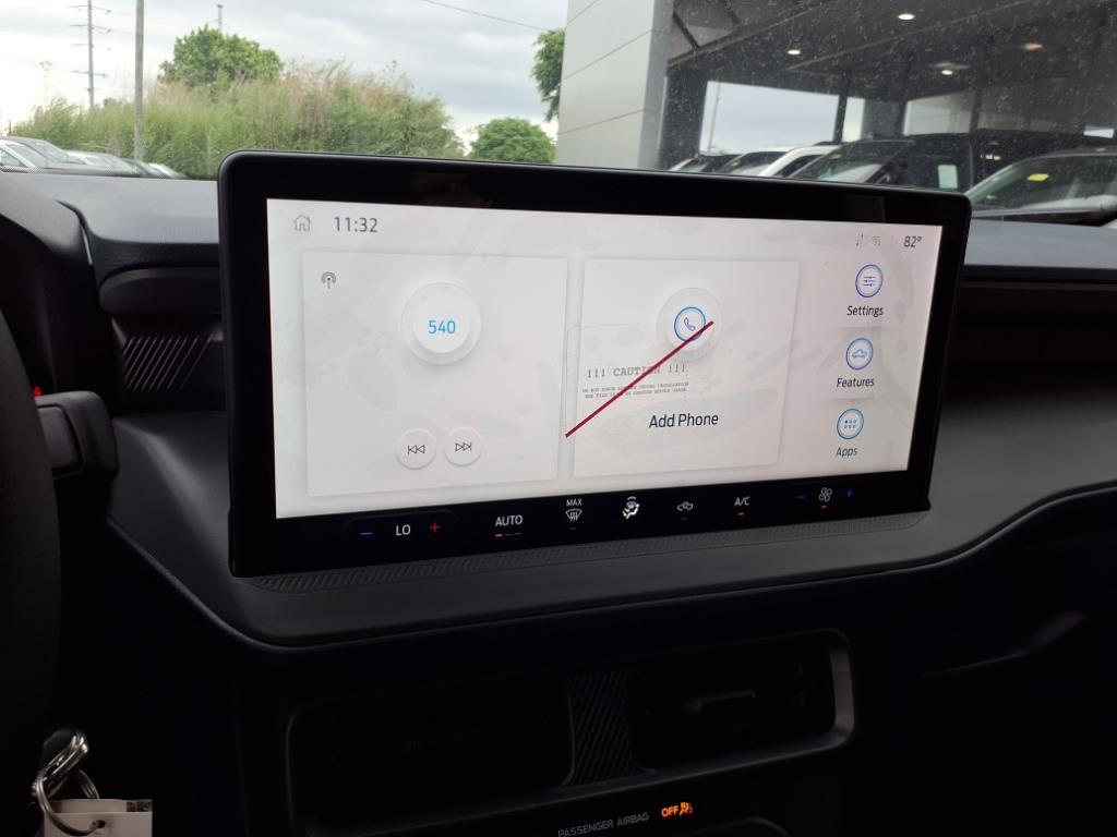 Vehicle image 12 of 19