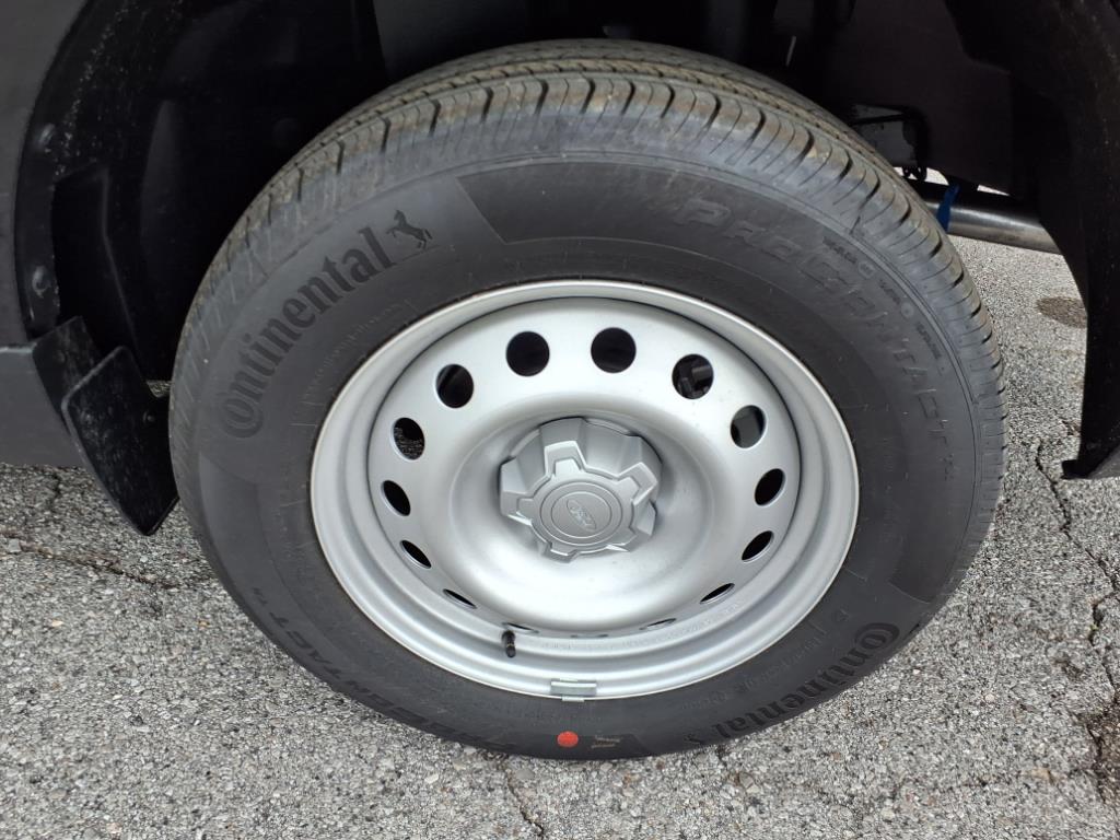 Vehicle image 5 of 19