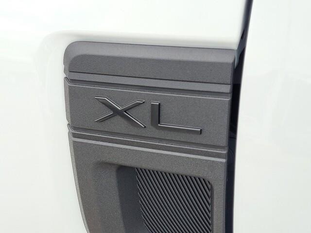 Vehicle image 6 of 20
