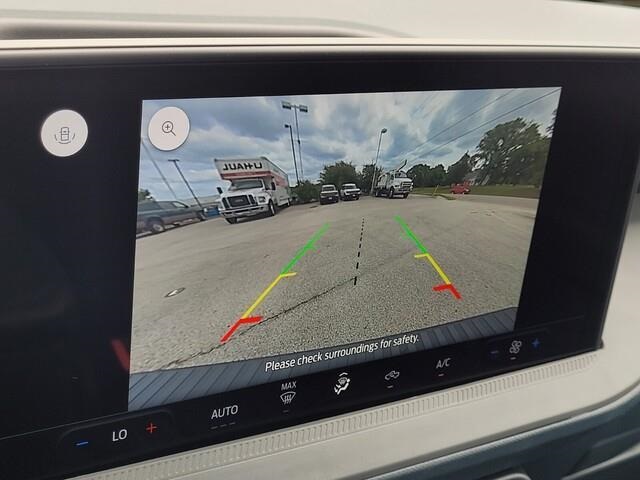 Vehicle image 18 of 20